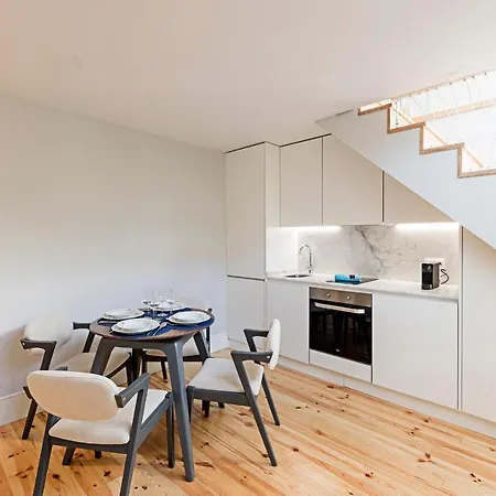 Cozy Lapa Loft By Lovelystay Porto